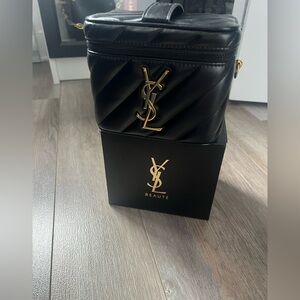Ysl beauté Vanity case vip gwp